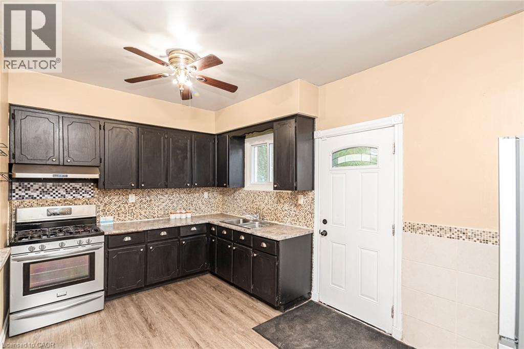 46 Holton Avenue North — photo 19