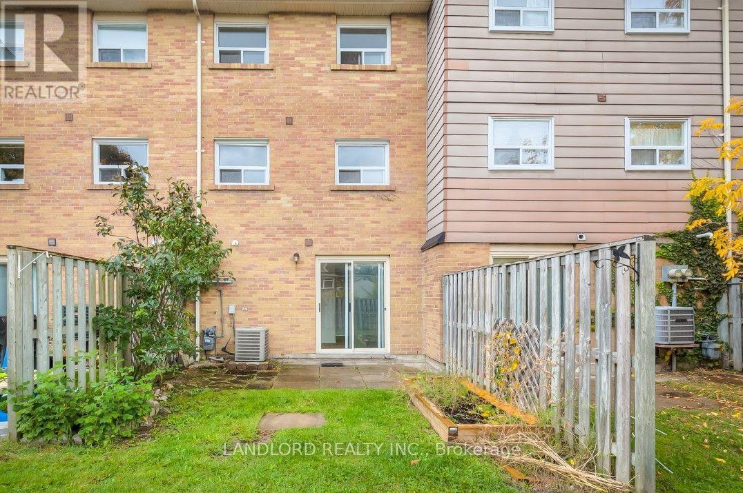 2830 Midland Avenue — photo 21
