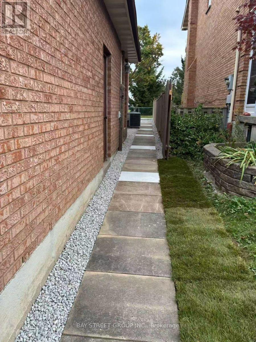 27 Sycamore Drive — photo 12