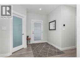 Den - 140 Walworth Rd, Campbell River, BC V9W0C8 Photo 7
