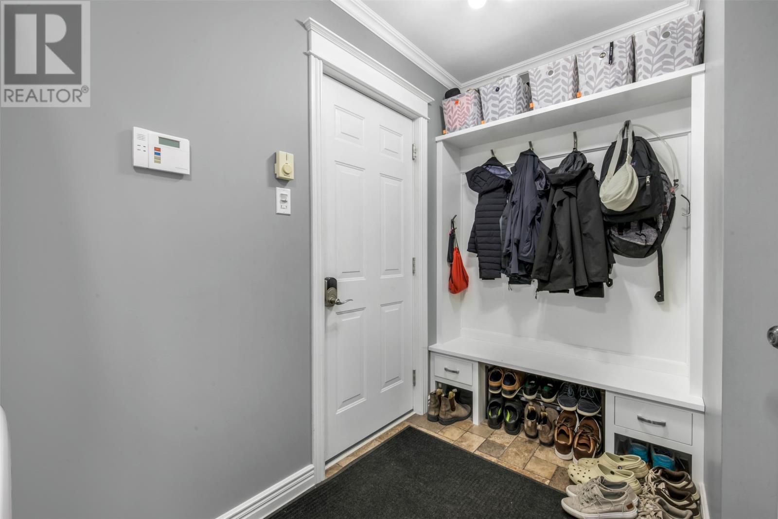 43 Pine Ridge Crescent - 19