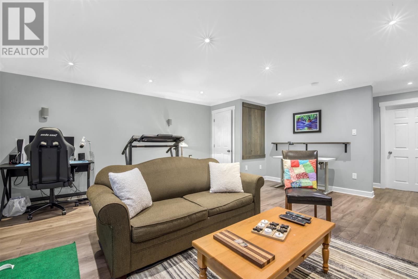 43 Pine Ridge Crescent - 33