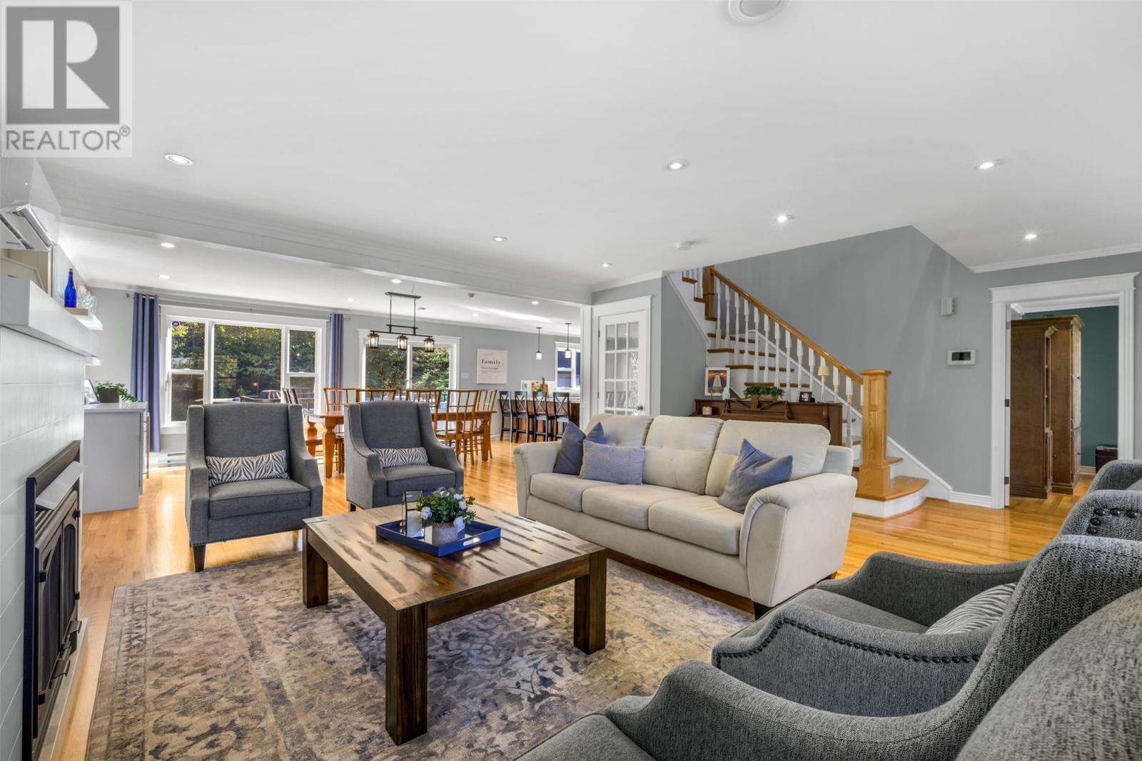 43 Pine Ridge Crescent - 7