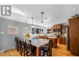 43 Pine Ridge Crescent thumbnail 13