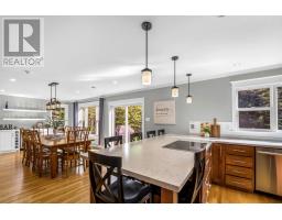 43 Pine Ridge Crescent thumbnail 15