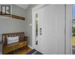 43 Pine Ridge Crescent thumbnail 3