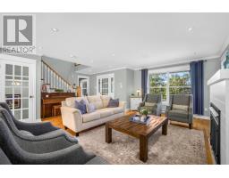 43 Pine Ridge Crescent thumbnail 6