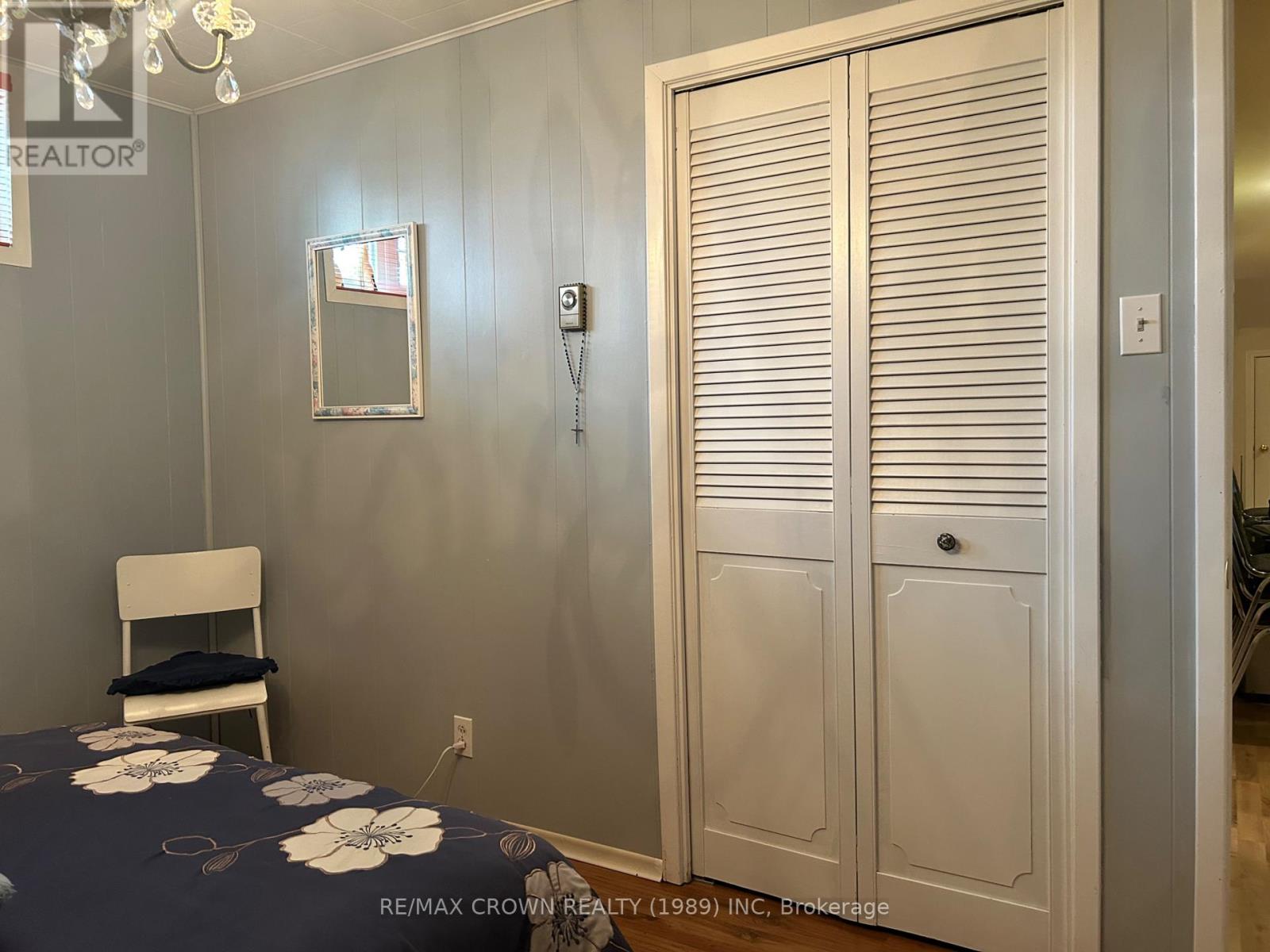 15 Lasalle Avenue — photo 46