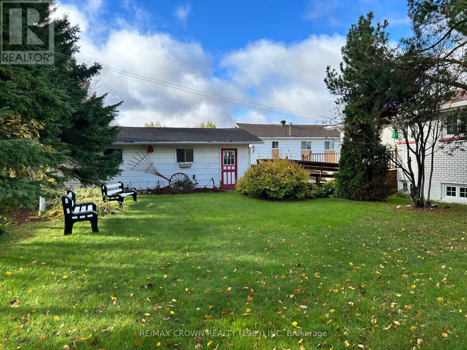 15 LASALLE AVENUE - 47