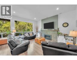 11065 Buckerfield Drive, Maple Ridge, BC V2W1Z8 Photo 6