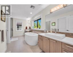 11065 Buckerfield Drive, Maple Ridge, BC V2W1Z8 Photo 18
