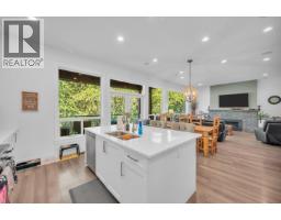11065 Buckerfield Drive, Maple Ridge, BC V2W1Z8 Photo 12