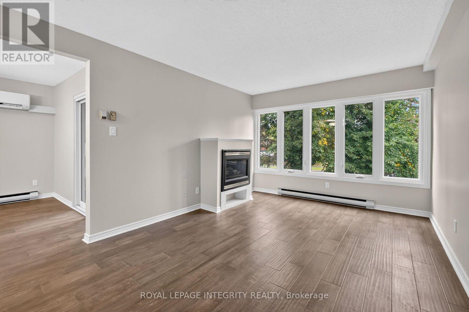 2155 Eric Crescent — photo 11