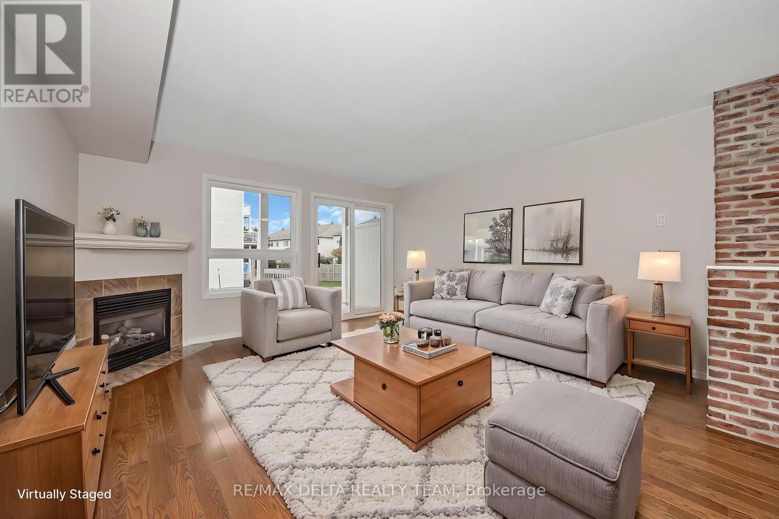 900 Longfields Drive — photo 13