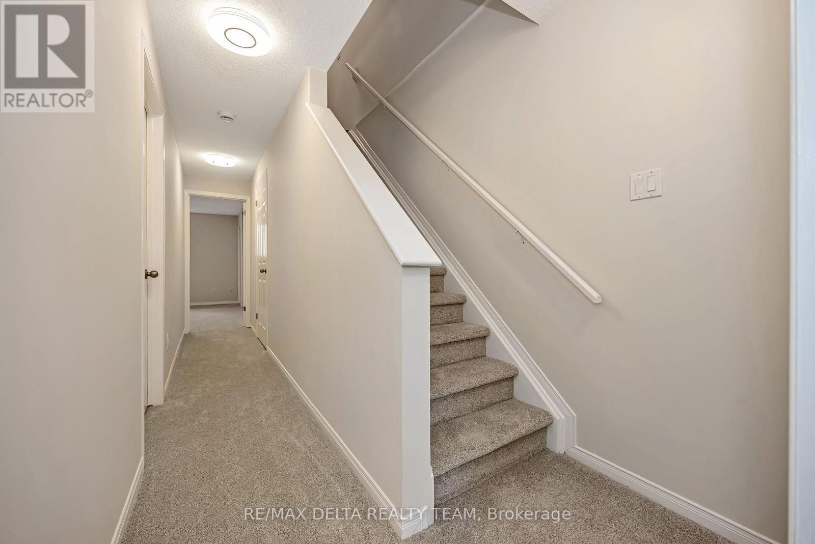 900 Longfields Drive — photo 17
