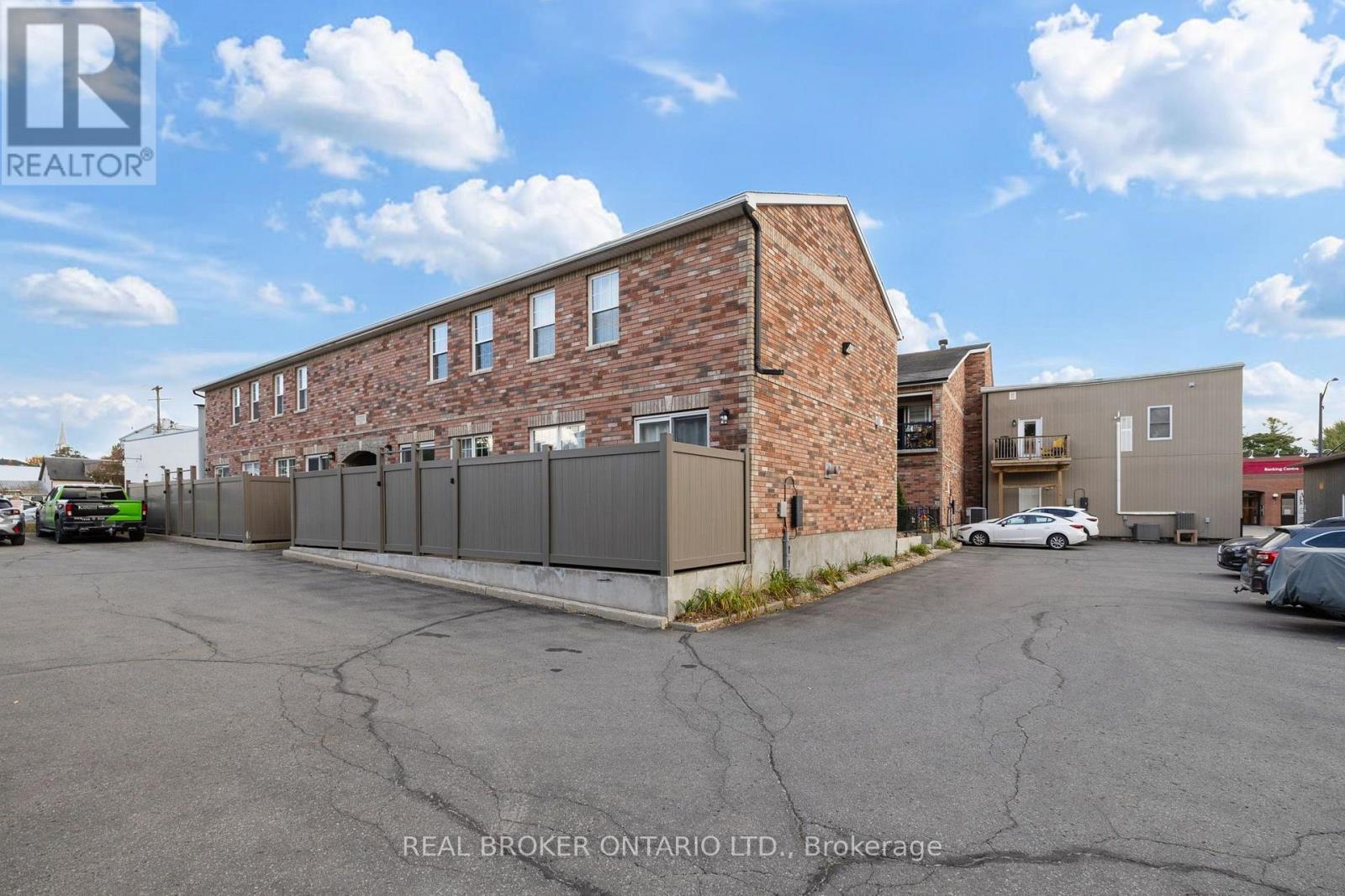 125 Prescott Street — photo 46