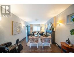 Living room - 38 Yonge Boulevard, Toronto, ON M5M3G5 Photo 10