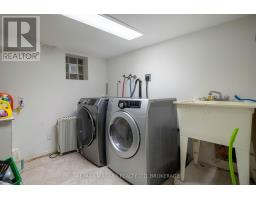 38 Yonge Boulevard, Toronto, ON M5M3G5 Photo 39