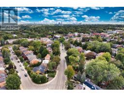 38 Yonge Boulevard, Toronto, ON M5M3G5 Photo 45