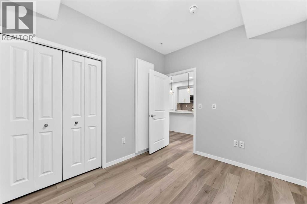 325, 360 Harvest Hills Way NE photo 10