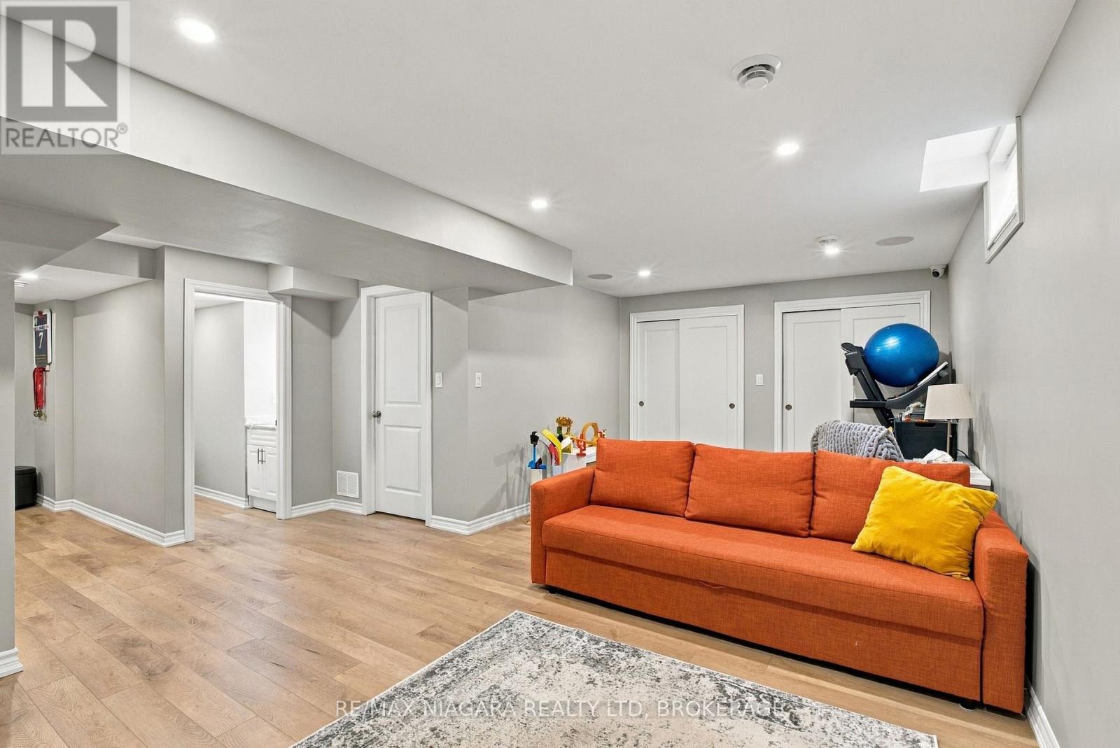 46 PINOT CRESCENT - 24