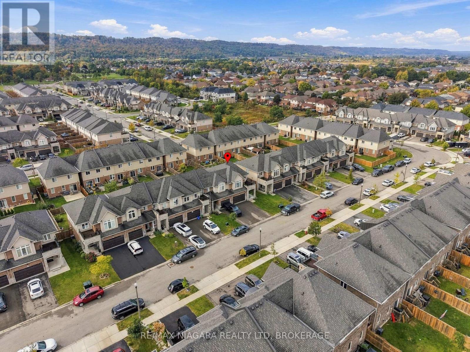 46 PINOT CRESCENT - 33