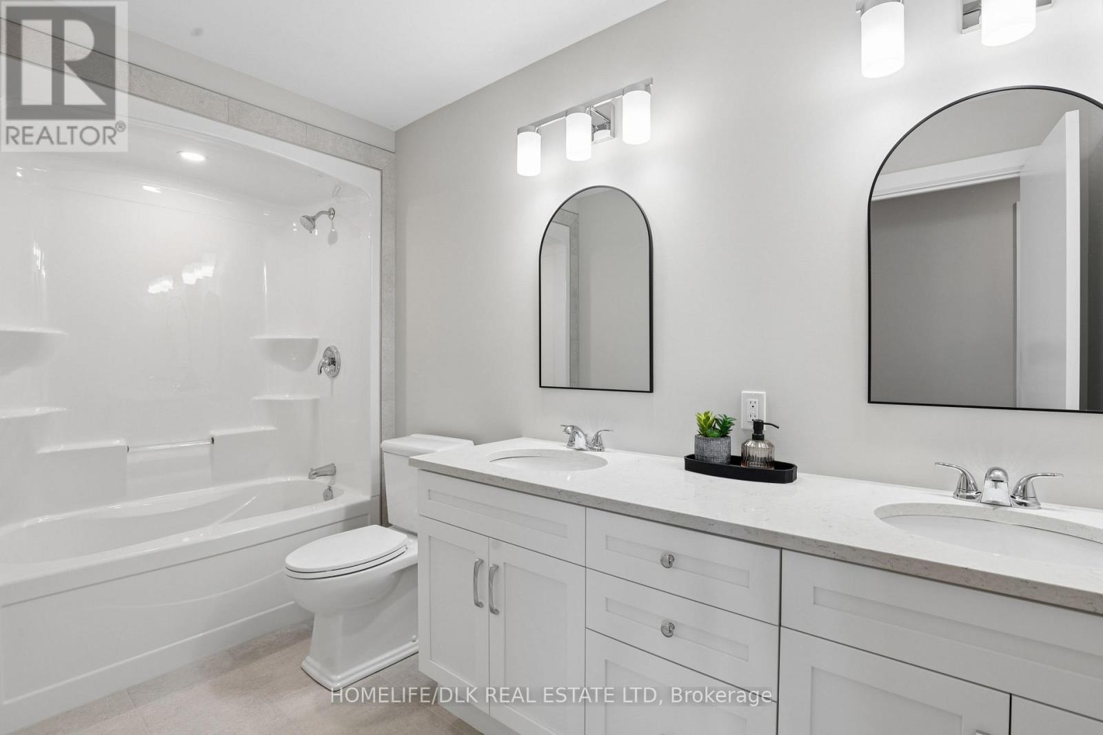 1009 Dobbie Street — photo 30