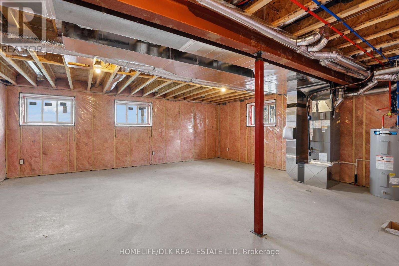 1005 Dobbie Street — photo 28