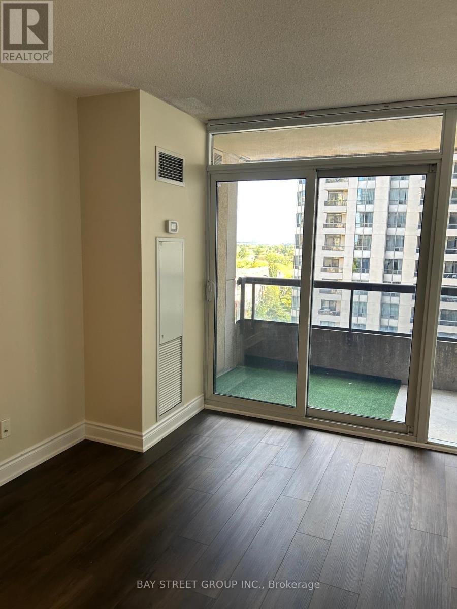 5 Northtown Way — photo 20