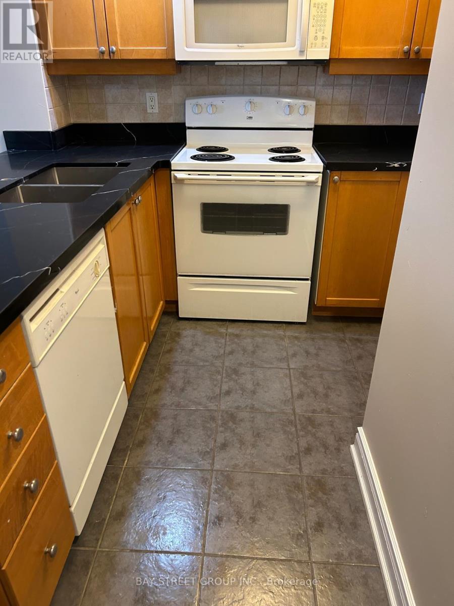 5 Northtown Way — photo 23