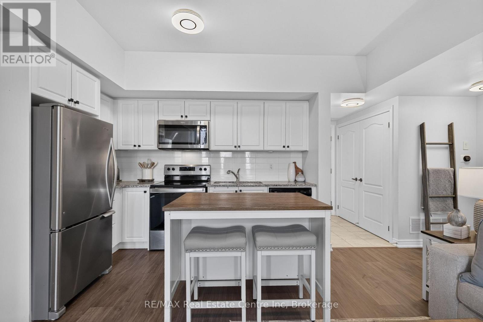 279 Law Drive — photo 4