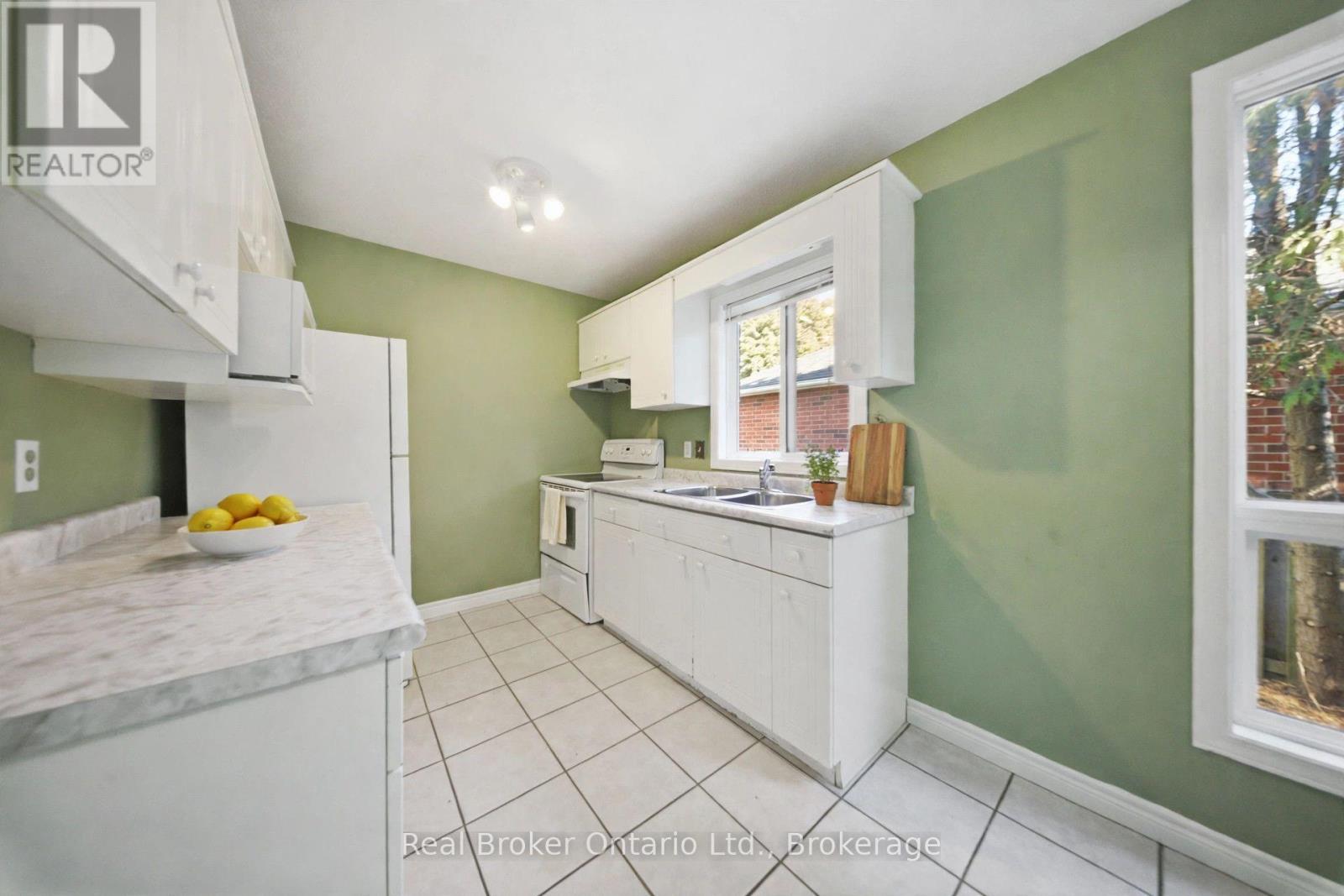 134 Bellamy Crescent — photo 8
