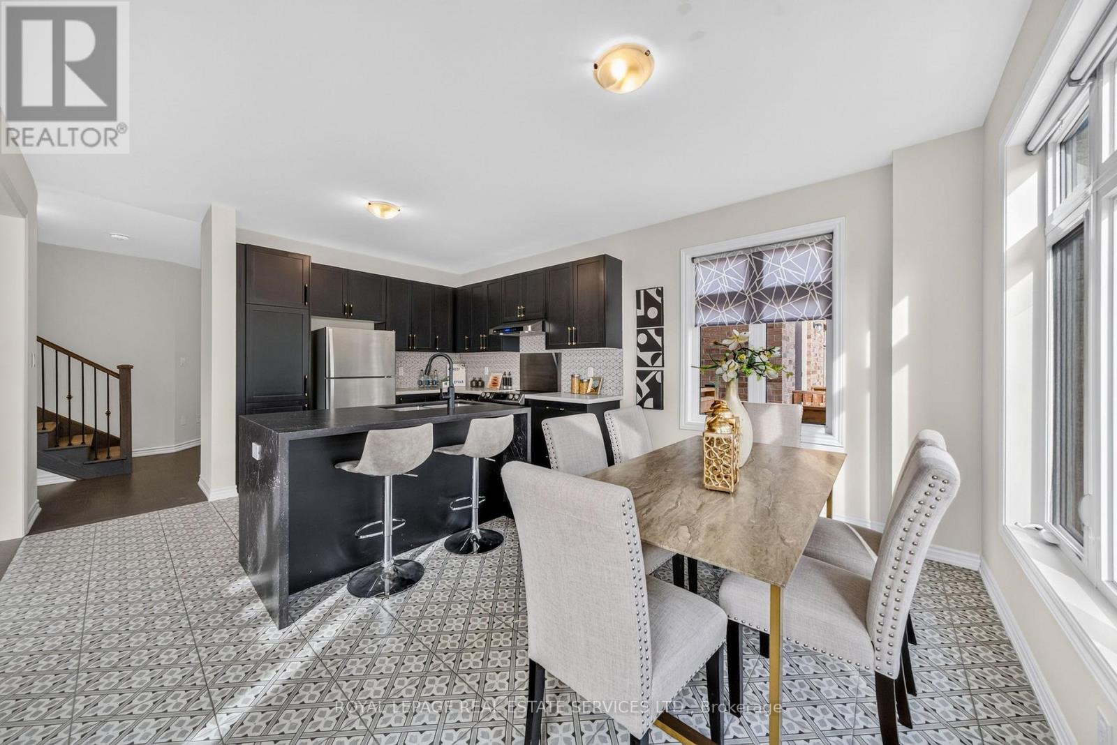 25 Garrett Styles Drive, Georgina, ON photo 21