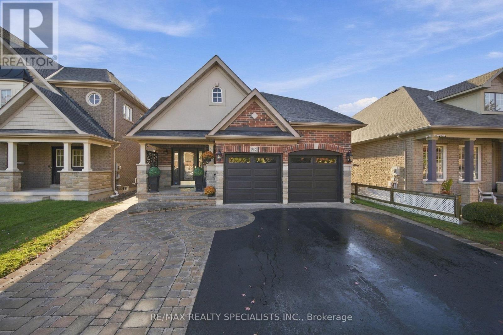 935 Barbados Street, Oshawa, ON photo 3
