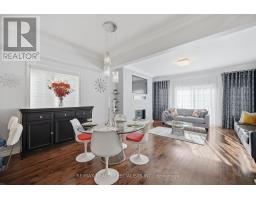 Living room - 935 Barbados Street, Oshawa, ON L1J0A6 Photo 12