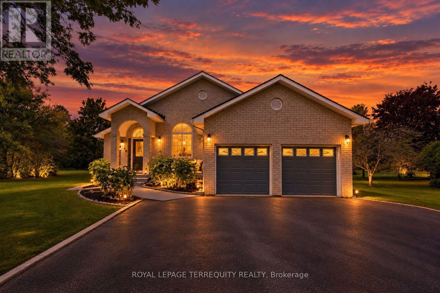 29 Ontoro Boulevard, Ajax, ON