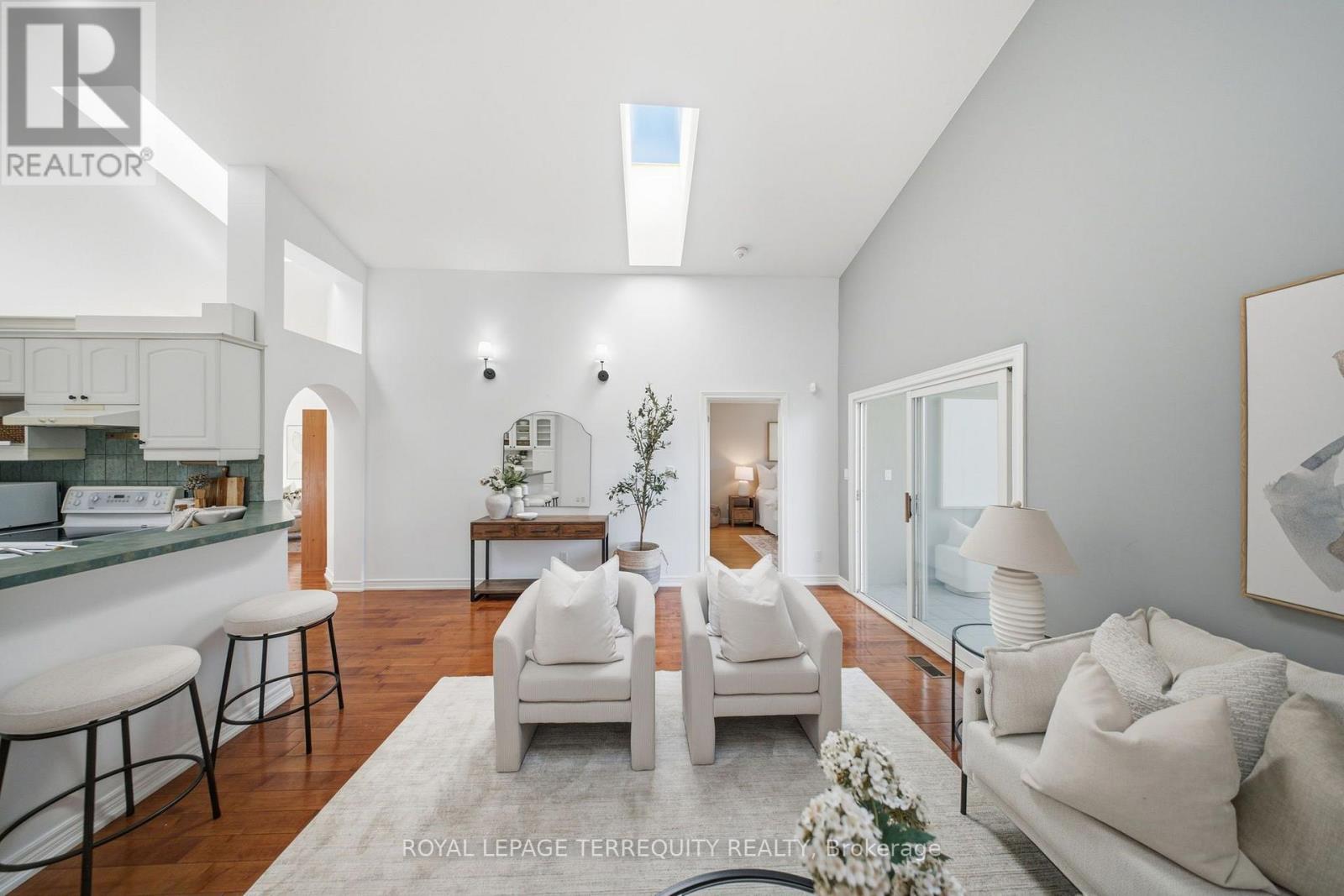29 Ontoro Boulevard, Ajax, ON photo 12