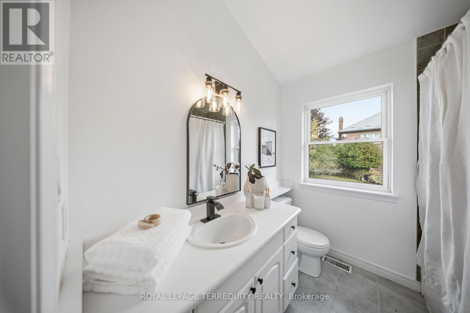 29 Ontoro Boulevard, Ajax, ON photo 29