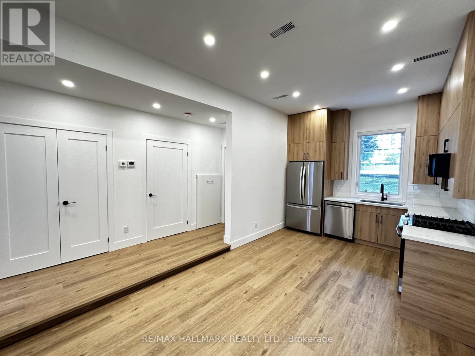 31 Woodfield Road — photo 2