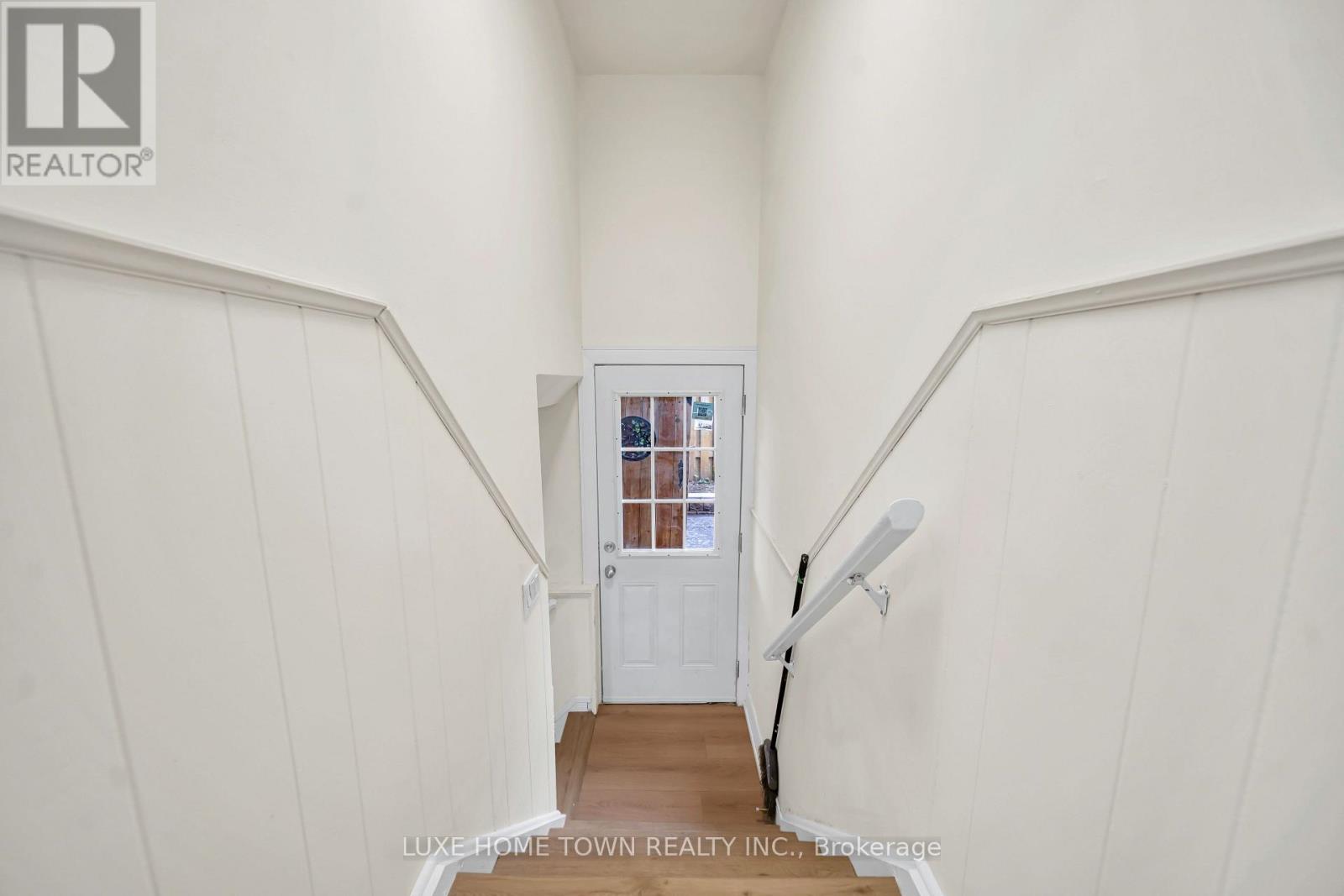 61 Keewatin Street South, Oshawa, ON photo 31
