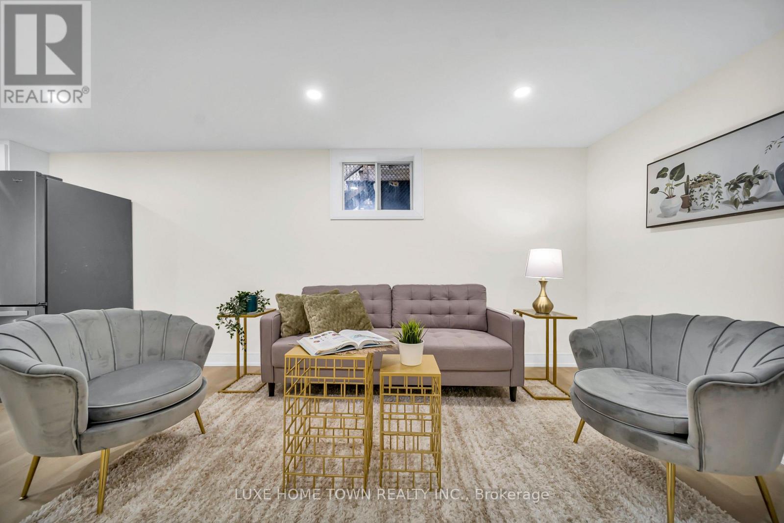 61 KEEWATIN STREET S - 36