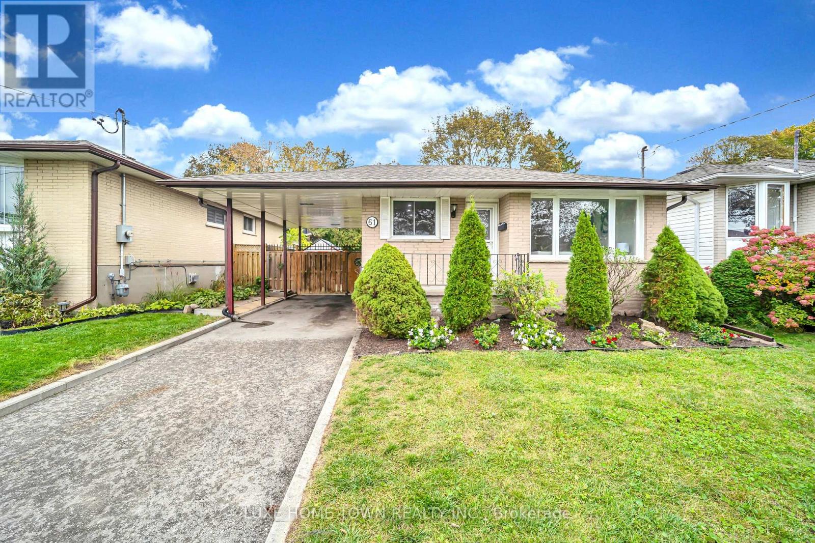 61 Keewatin Street South, Oshawa, ON photo 4