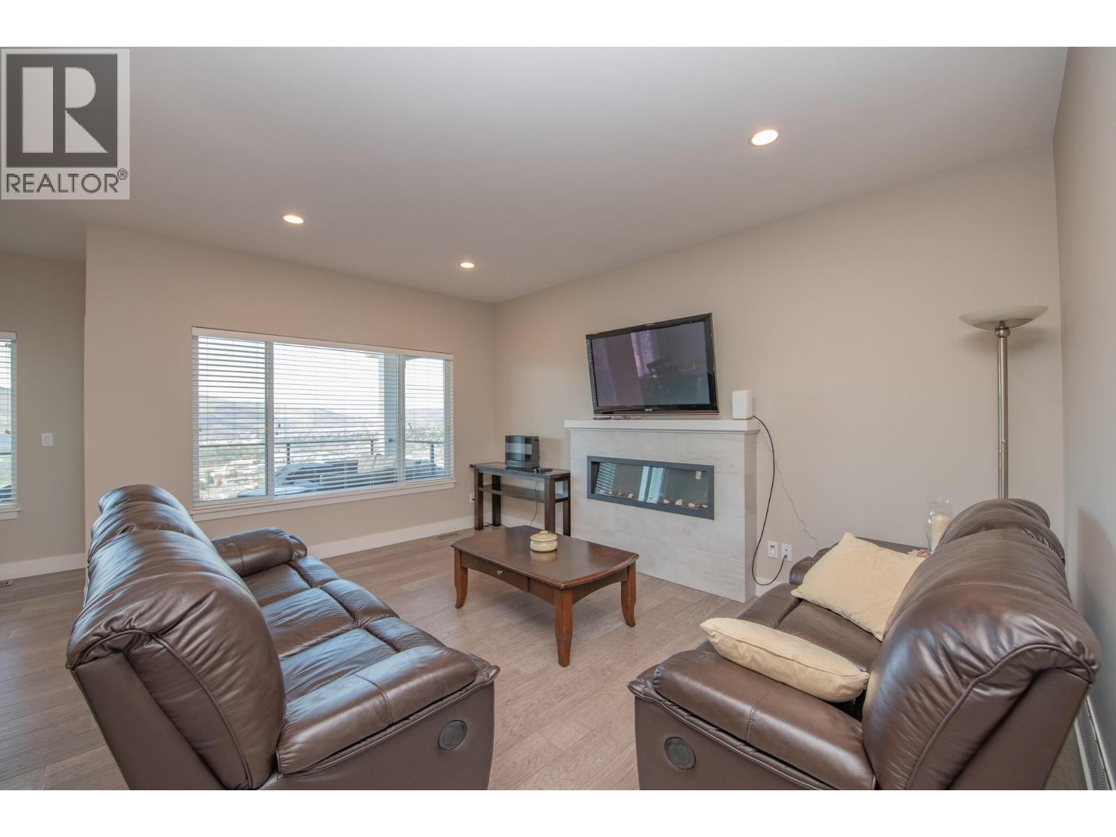 964 Mt Ida Drive, Vernon