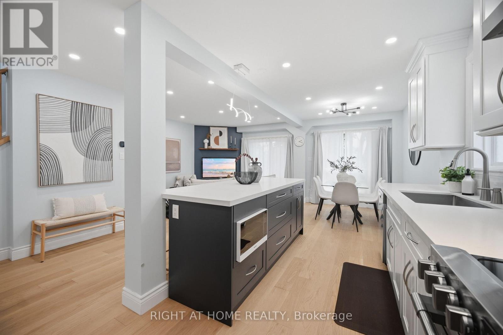 21 Dobson Drive, Ajax, ON photo 8