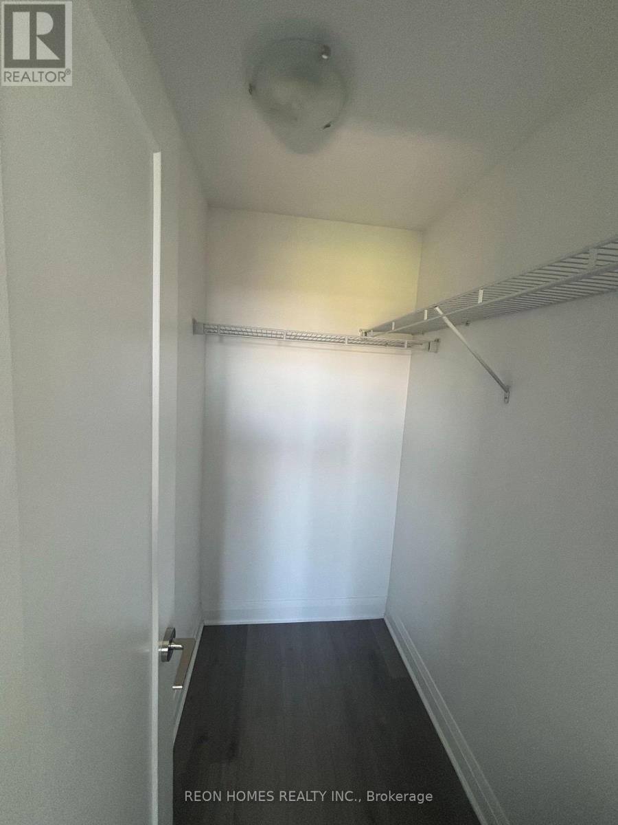 3220 Sheppard Avenue East — photo 4