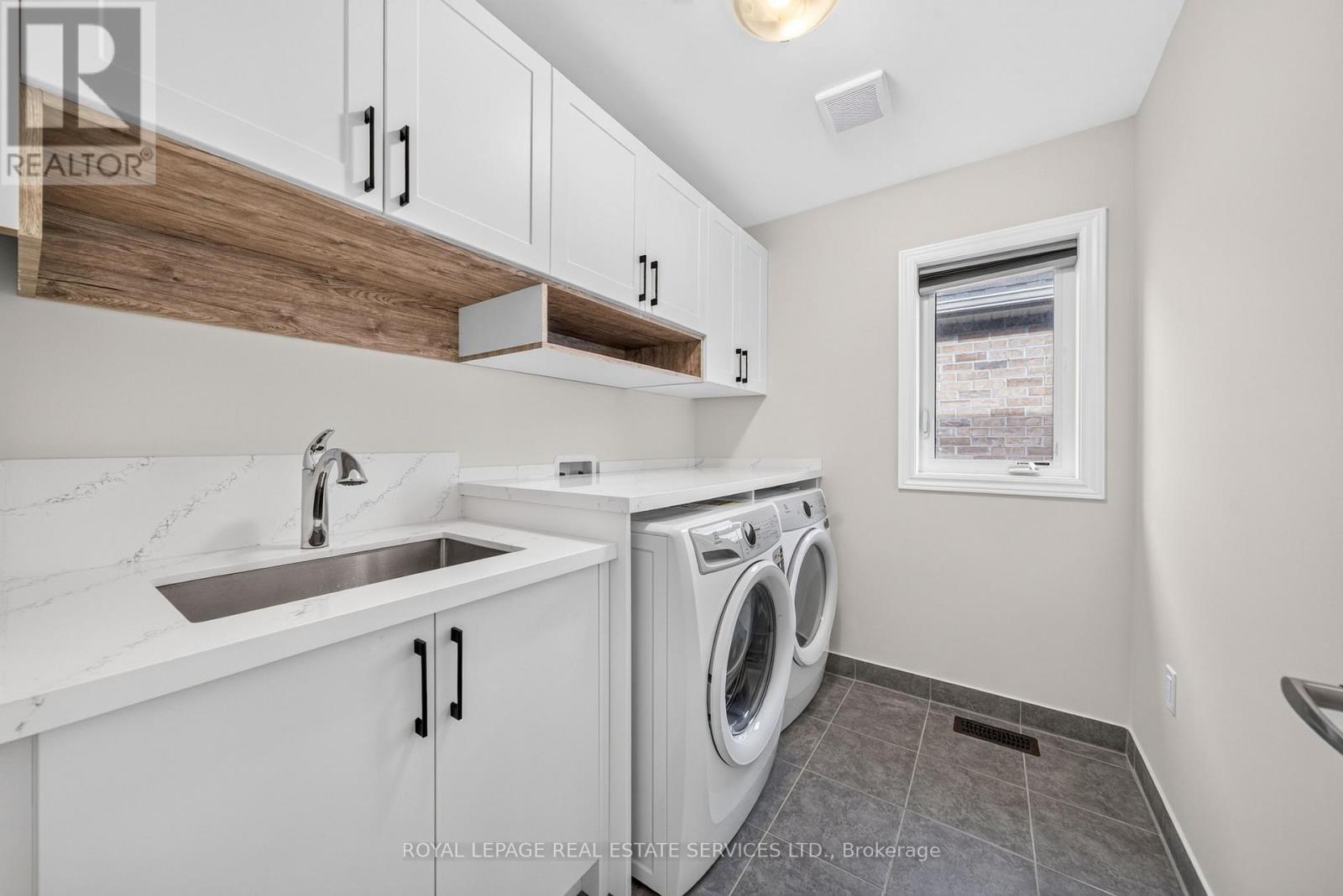 25 Garrett Styles Drive, Georgina, ON photo 34