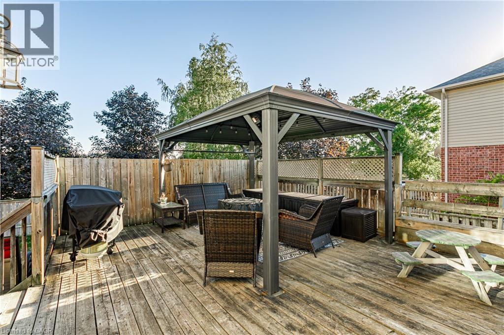 53 Applewood Street — photo 37