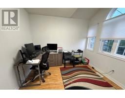 6 Woodhaven Crescent, Richmond Hill, ON L4E3T1 Photo 9