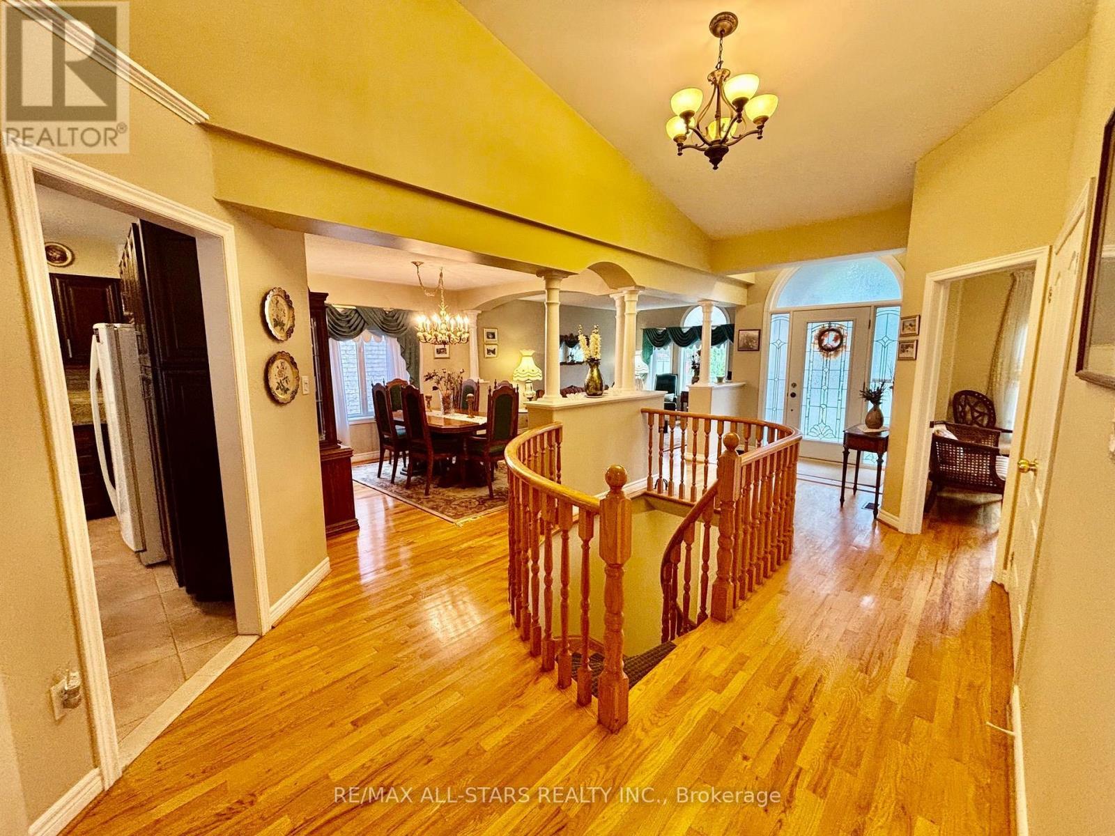 87 LORI AVENUE - 10