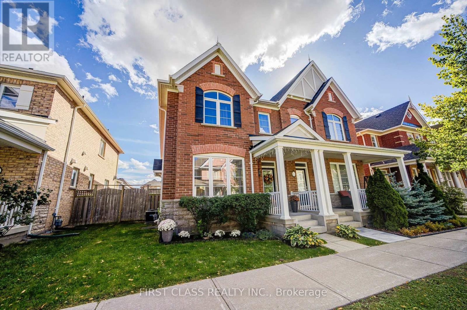 27 Cinemark Avenue, Markham, ON photo 2
